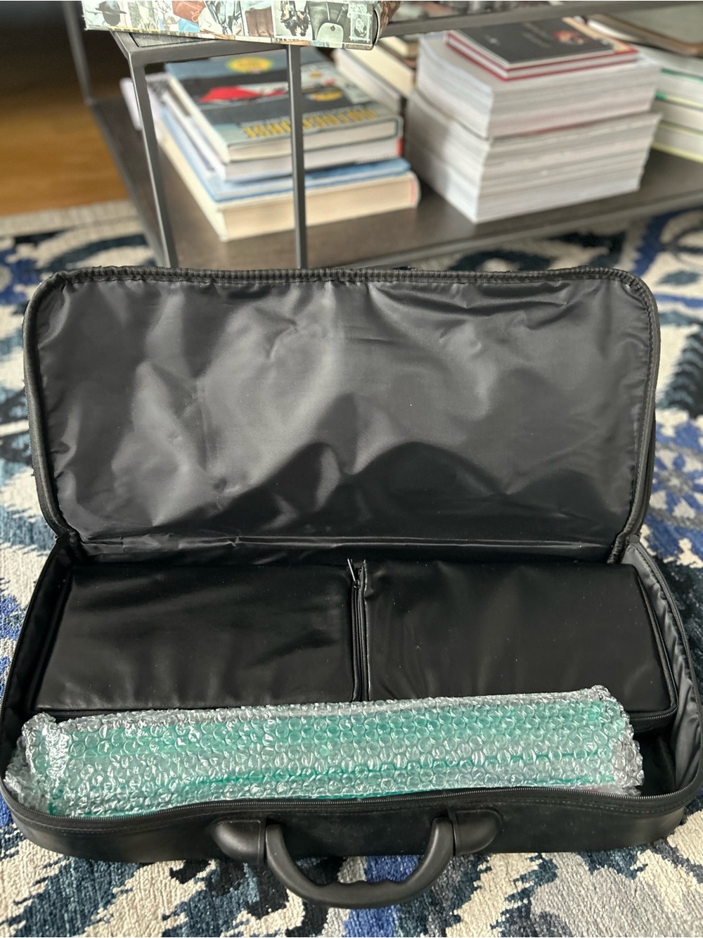 MAH JONGG MAVEN - Full set (tiles, racks w/ pushers, faux leather carrying case) - Picture 8 of 10